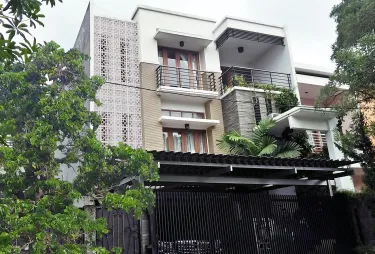 Rumah Pondok Indah  Heru